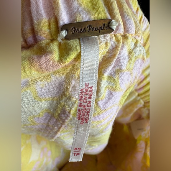 Free People palo duro relaxed fit in Yellow & Pink retro Floral Bermuda’s sz XS - Picture 4 of 9